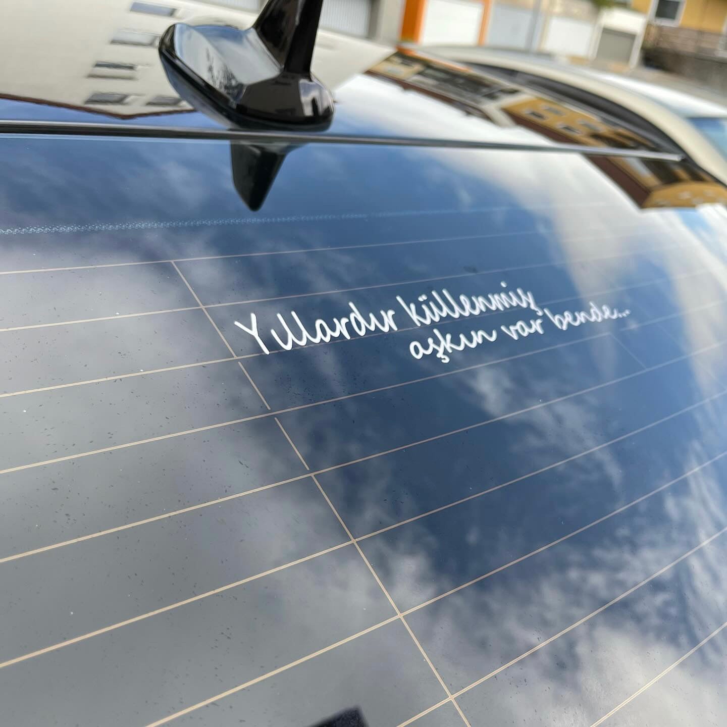 Yıllardır küllenmiş aşkın var bende (4cmx20cm) - carstickz