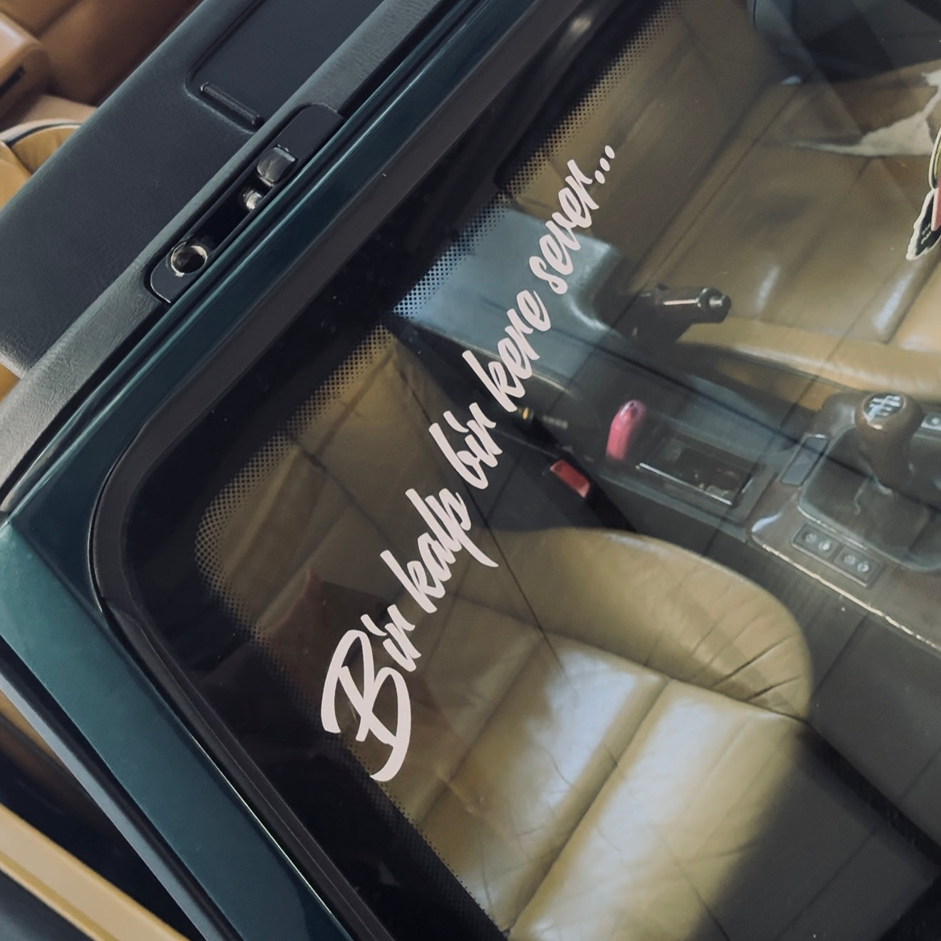 BIR KALP BIR KERE SEVER... (3cmx30cm) - carstickz