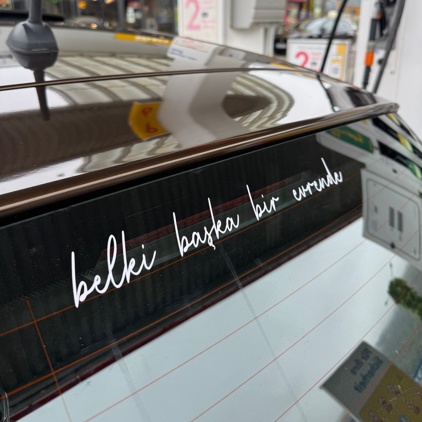 BELKI BASKA BIR EVRENDE (2cmx27cm) - carstickz