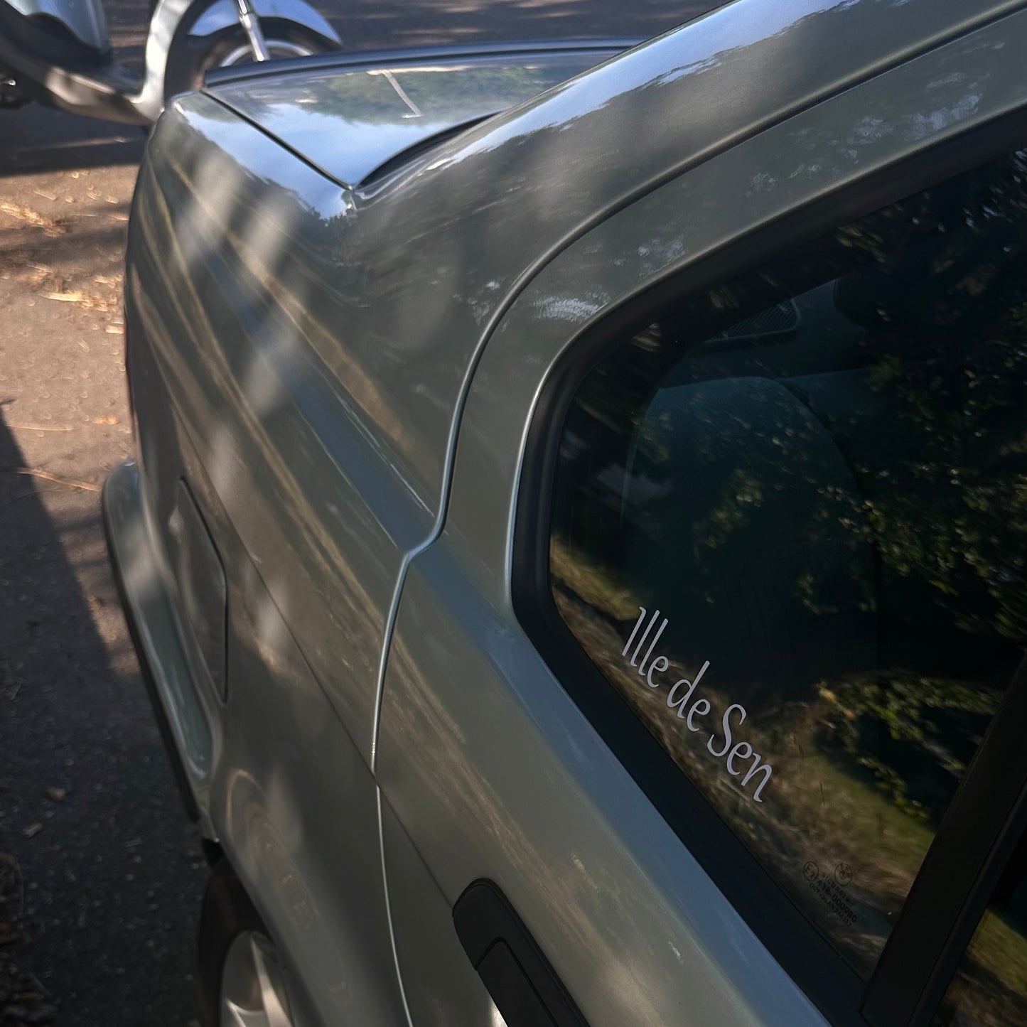 ILLE DE SEN (2cmx10cm) - carstickz