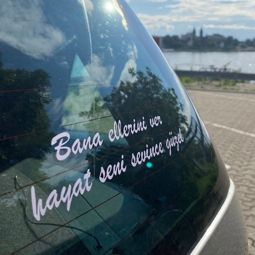 BANA ELLERINI VER HAYAT SENI SEVINCE GÜZEL (2cmx28cm) - carstickz